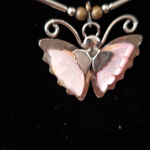 NECKLACE - Picture 2 of 3